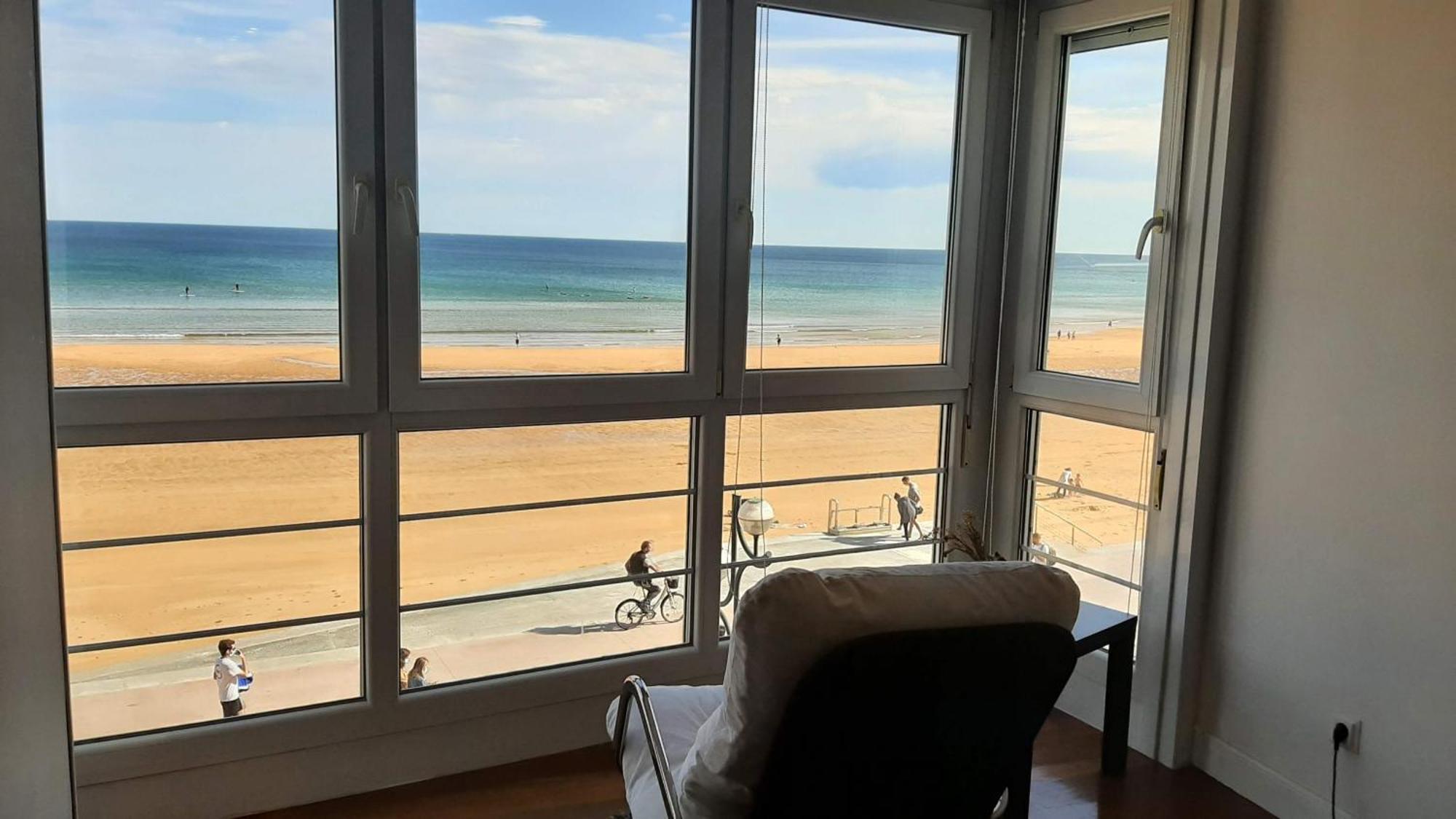 Egona - Baneru 3 Vivienda En 1 Linea De Playa Centro Ciudad Zarautz Exterior foto
